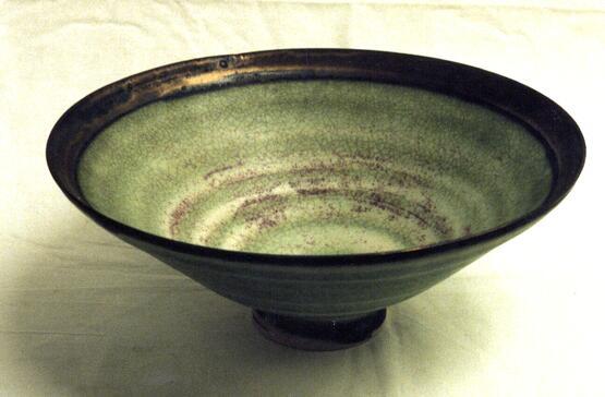 Footed Bowl (1987)